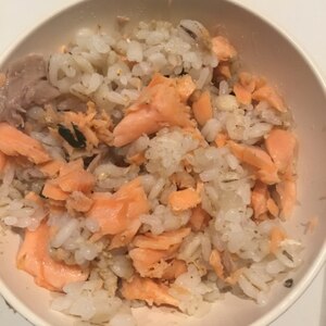 鮭と大葉の混ぜご飯